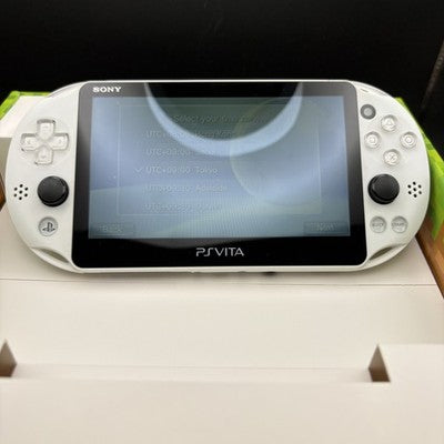 SONY PS Vita Minecraft Special Edition White Console Bundle With Game, Case, Box